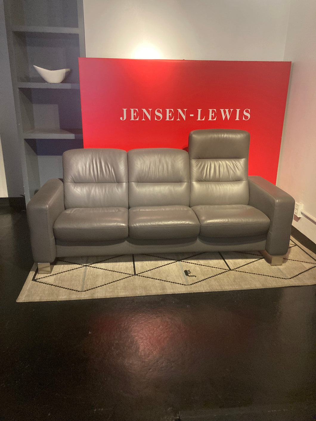 Jensen-Lewis Stressless Wave 3 Seat Sofa