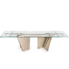 Naos Lastre Dining Table