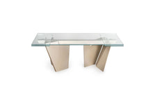 Naos Lastre Dining Table