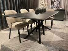 Trica Quantum Dining Table